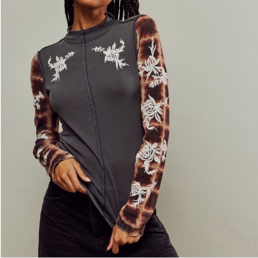 Free people we the free rose kiss tee
